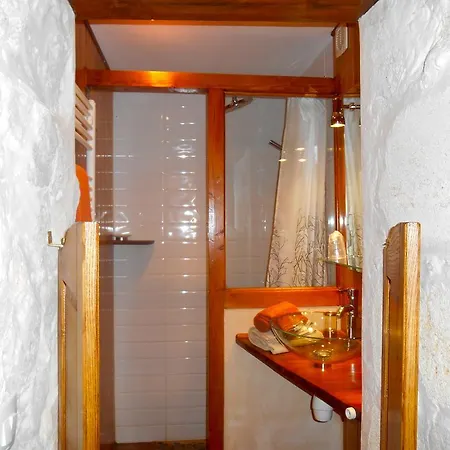 Sous Les Marronniers Petit-Palais-et-Cornemps