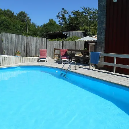 Sous Les Marronniers 3*