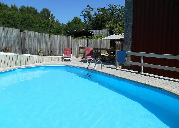 Sous Les Marronniers 3*