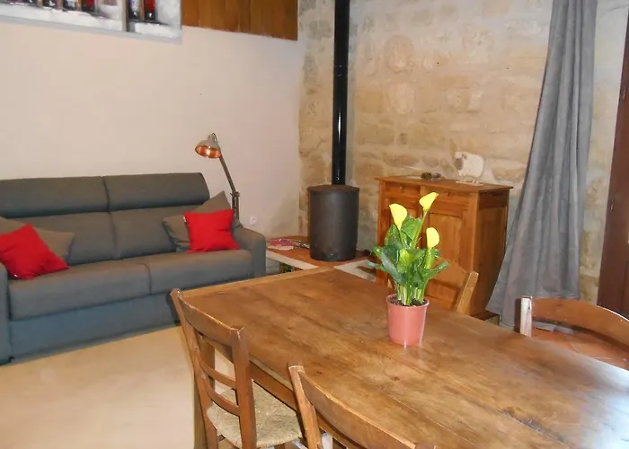 Sous Les Marronniers