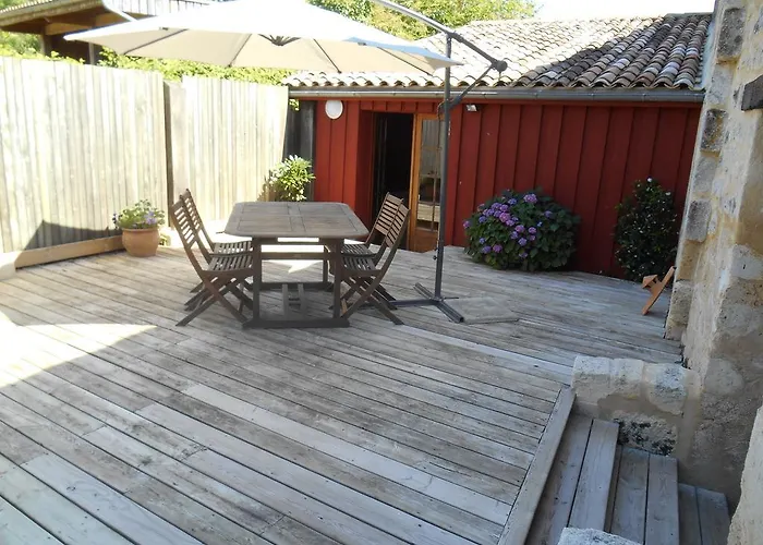 Sous Les Marronniers 3*